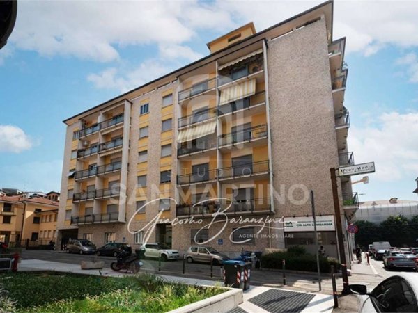 appartamento in vendita a Varese in zona Biumo