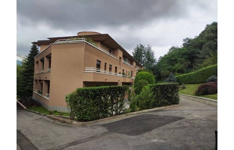appartamento in vendita a Varese in zona Centro Città