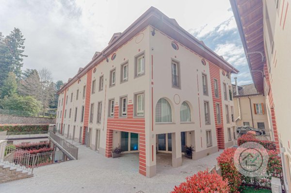 appartamento in vendita a Varese in zona Ippodromo