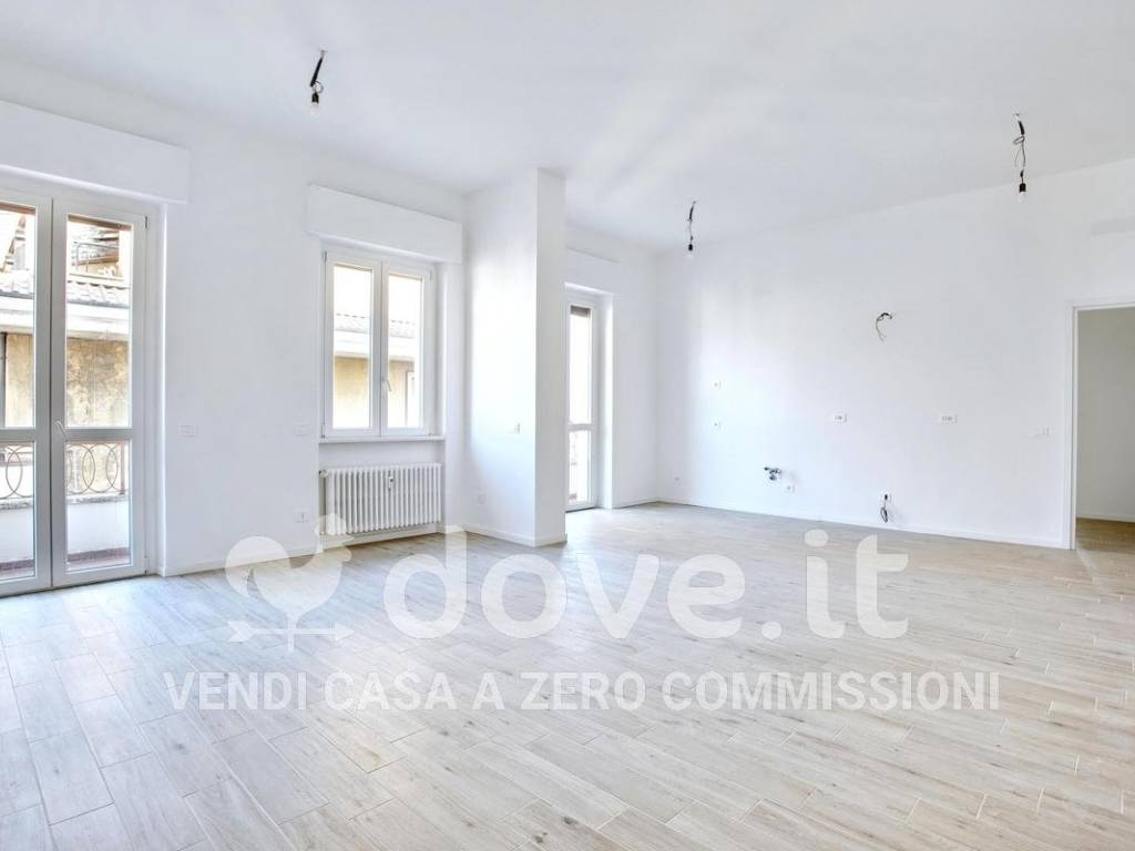 appartamento in vendita a Varese in zona Biumo