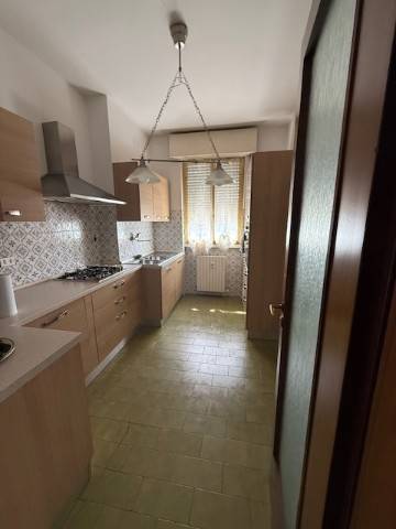 appartamento in vendita a Varese in zona Biumo
