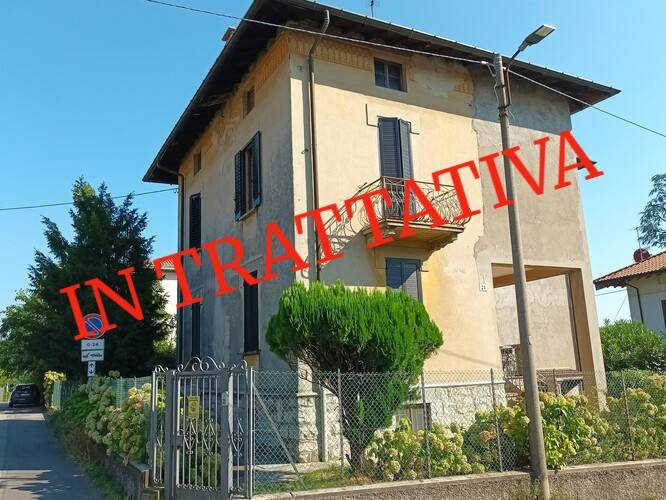 casa indipendente in vendita a Varese in zona Masnago