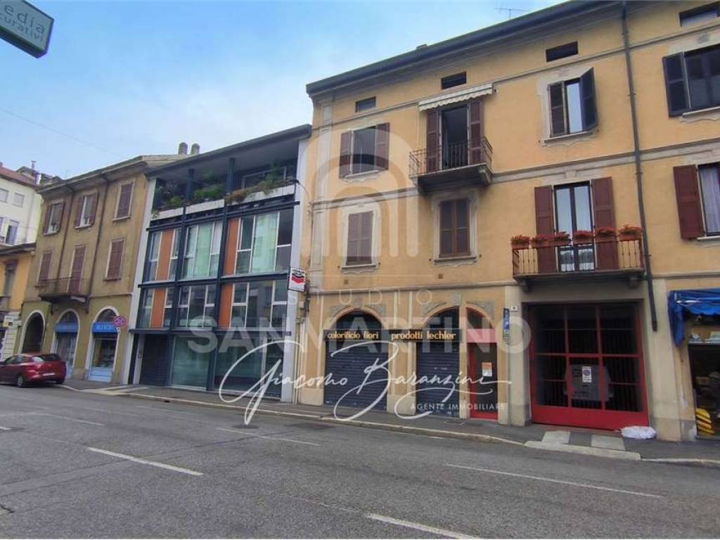 appartamento in vendita a Varese in zona Centro Città