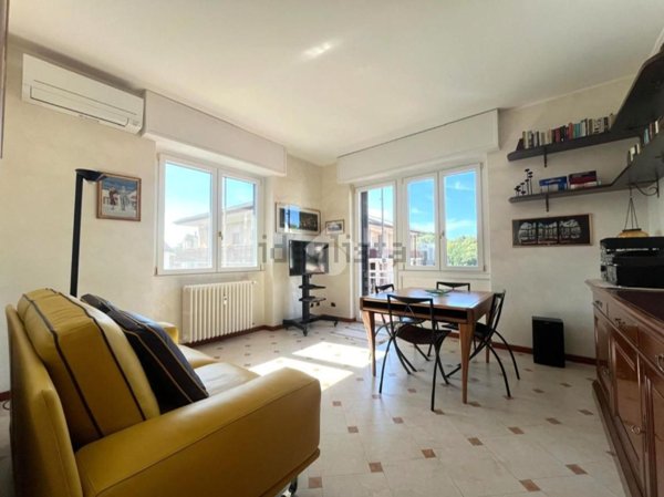 appartamento in vendita a Varese in zona Brunella
