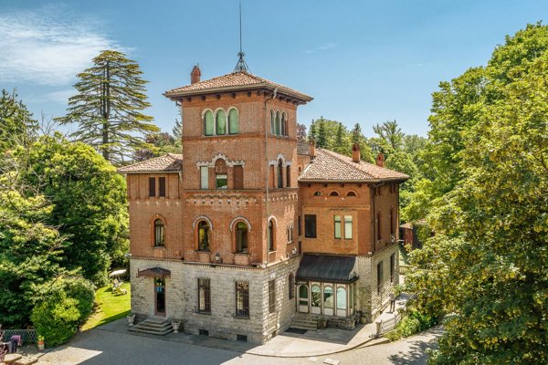 villa in vendita a Varese in zona Velate