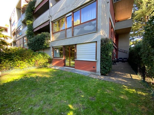 appartamento in vendita a Varese in zona Viale Aguggiari