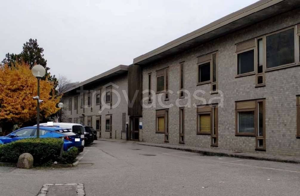 ufficio in vendita a Varese in zona Viale Belforte