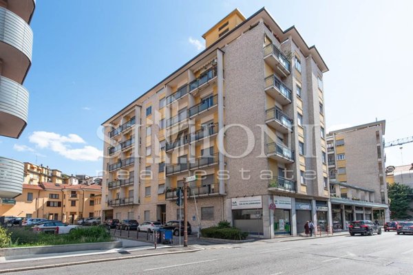 appartamento in vendita a Varese in zona Centro Città
