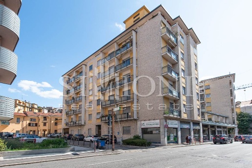 appartamento in vendita a Varese in zona Centro Città
