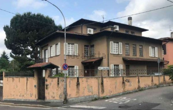 appartamento in vendita a Varese