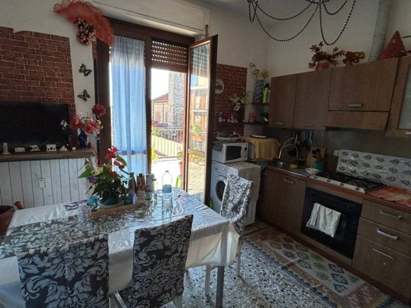 appartamento in vendita a Varese in zona Giubiano