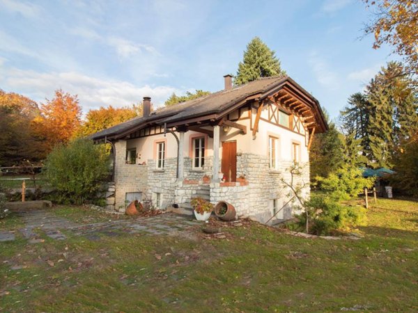 villa in vendita a Varese in zona Viale Belforte