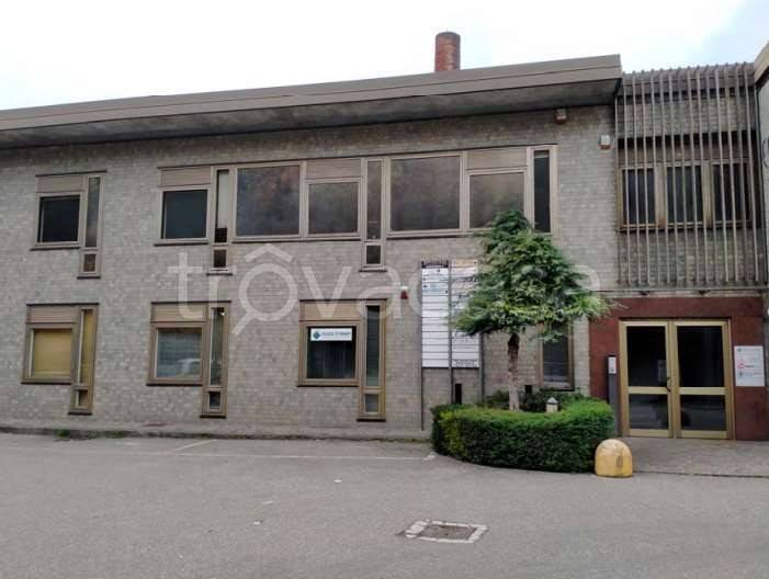 ufficio in vendita a Varese in zona Viale Belforte