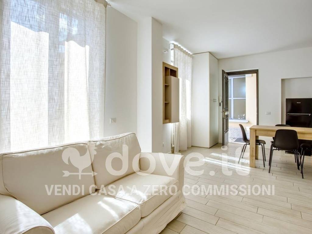 appartamento in vendita a Varese in zona Giubiano