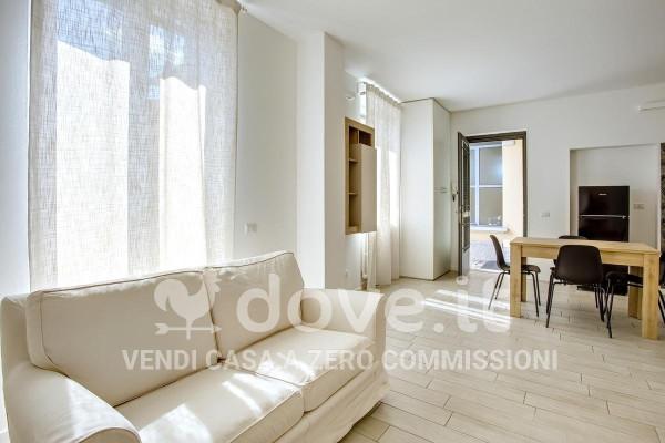 appartamento in vendita a Varese in zona Giubiano