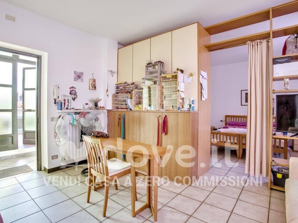 appartamento in vendita a Varese in zona Giubiano