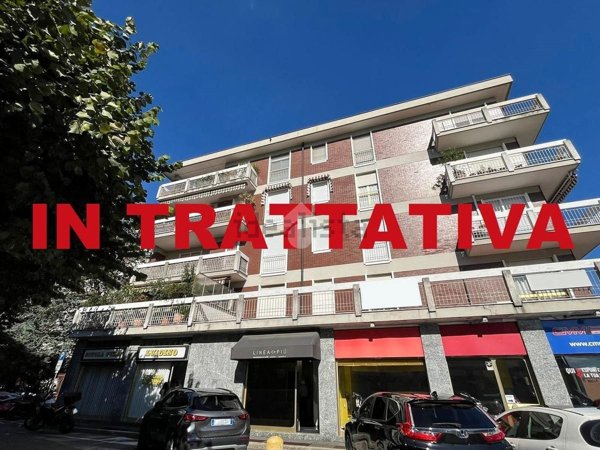 appartamento in vendita a Varese in zona Biumo