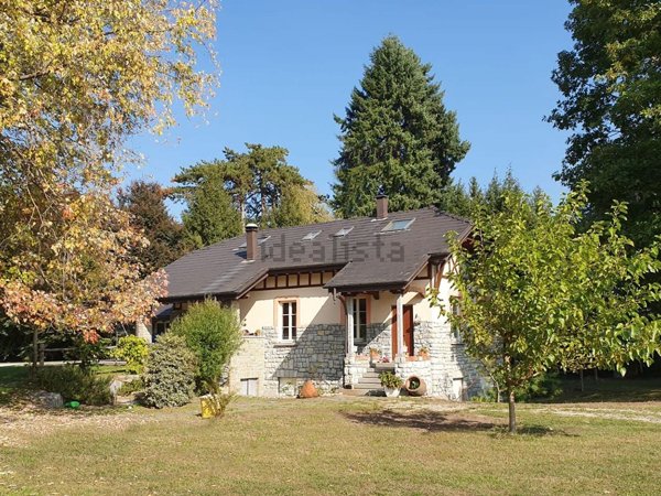 casa indipendente in vendita a Varese in zona Centro Città