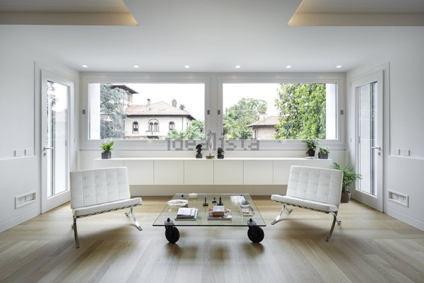 casa indipendente in vendita a Varese in zona Centro Città