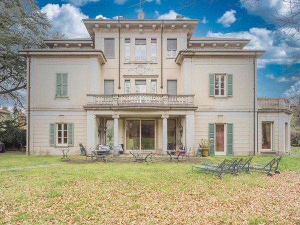 casa indipendente in vendita a Varese in zona Sant'Ambrogio