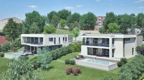 casa indipendente in vendita a Varese in zona Centro Città