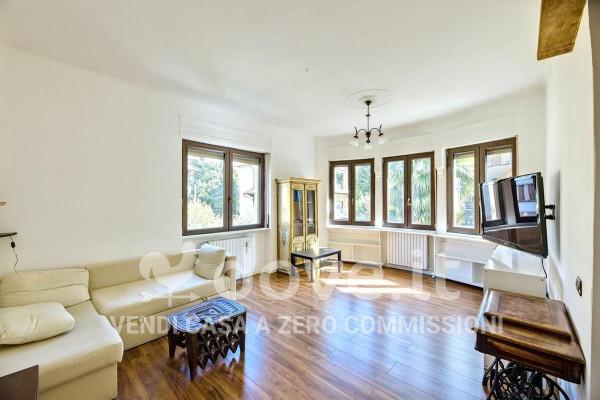 casa indipendente in vendita a Varese in zona Biumo