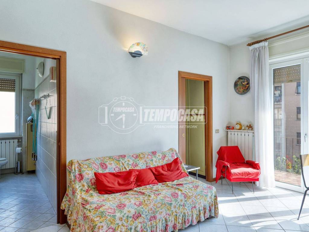 appartamento in vendita a Varese in zona Bizzozero