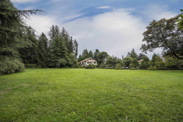casa indipendente in vendita a Varese in zona Centro Città