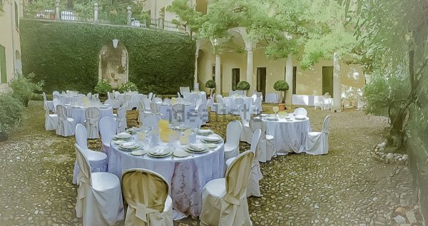 casa indipendente in vendita a Varese in zona Campo dei Fiori