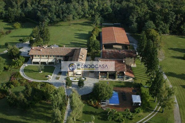 negozio in vendita a Varese in zona Viale Belforte