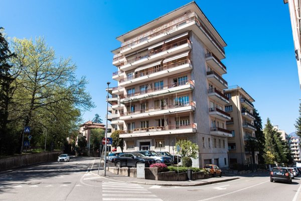 appartamento in vendita a Varese in zona Bosto