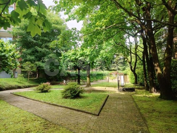 appartamento in vendita a Varese in zona Ippodromo