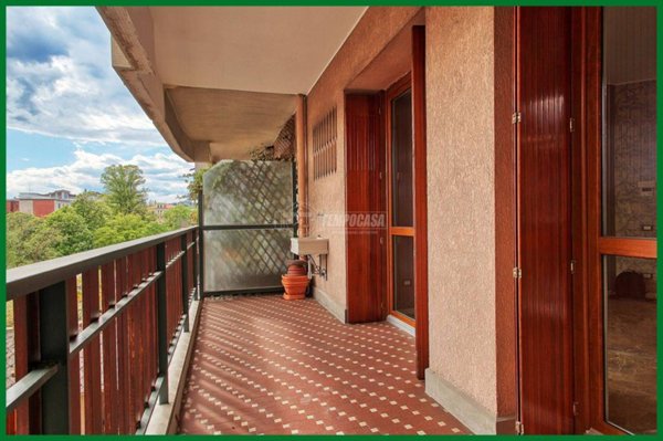 appartamento in vendita a Varese in zona Biumo