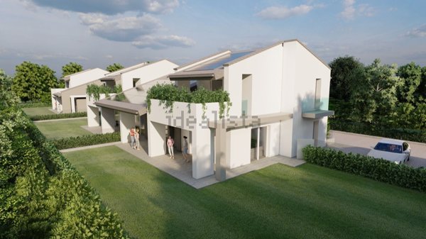 casa indipendente in vendita a Varese in zona Sant'Ambrogio