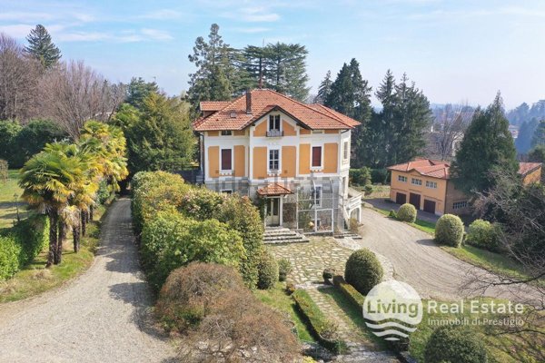casa indipendente in vendita a Varese in zona Prima Cappella