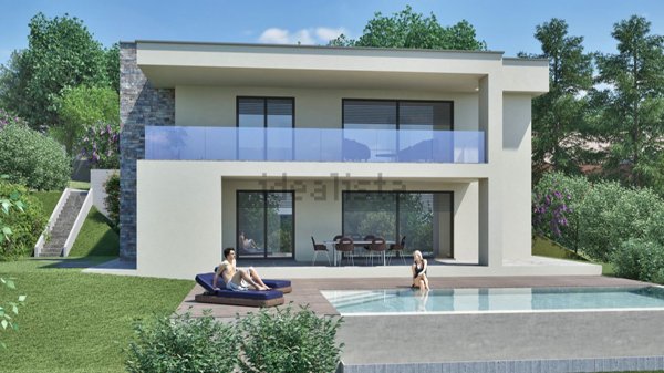 casa indipendente in vendita a Varese in zona Centro Città