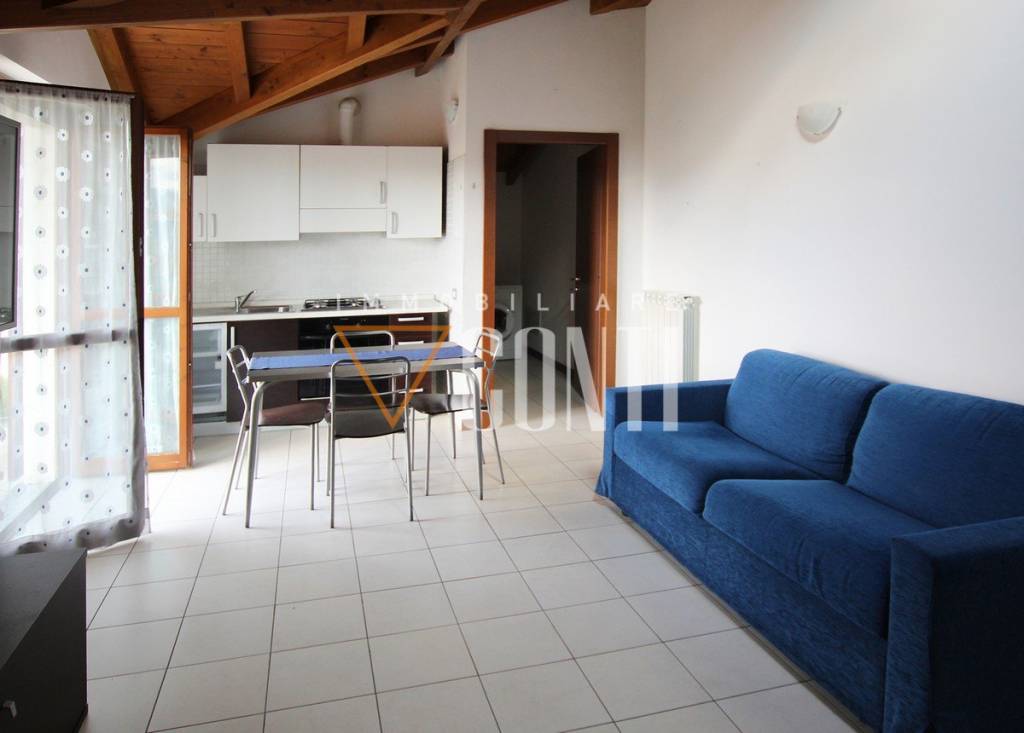 appartamento in vendita a Varese in zona Giubiano