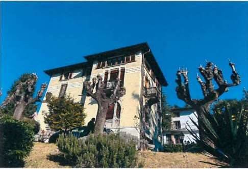 casa indipendente in vendita a Varese in zona Ippodromo