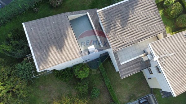 appartamento in vendita a Varese in zona Viale Belforte