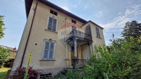 casa indipendente in vendita a Varese in zona Sant'Ambrogio