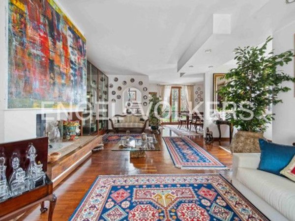 casa indipendente in vendita a Varese in zona Sant'Ambrogio