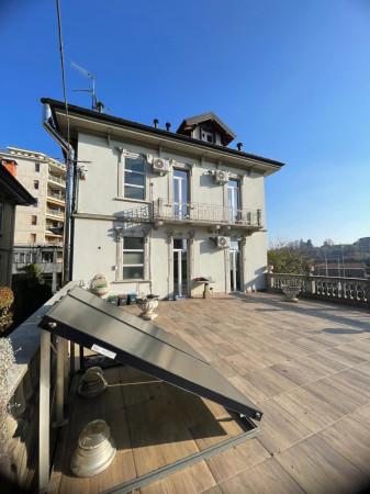 appartamento in vendita a Varese in zona Casbeno