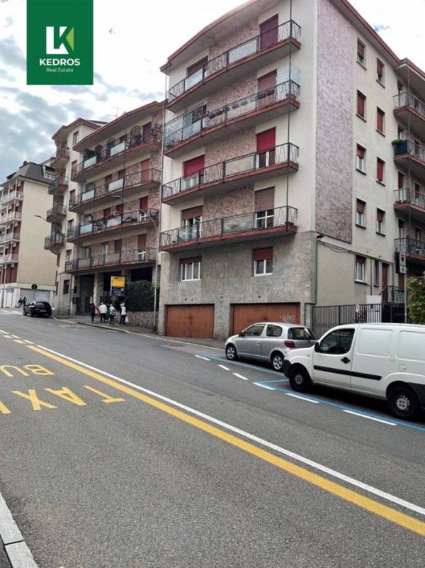 appartamento in vendita a Varese in zona Giubiano