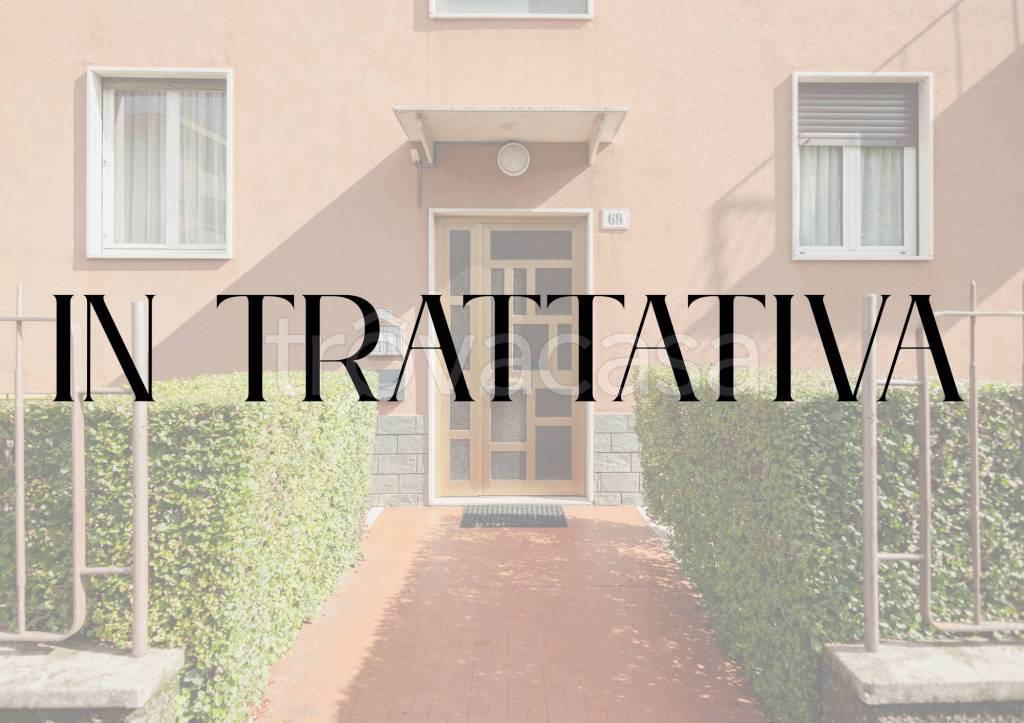 appartamento in vendita a Varese in zona Giubiano