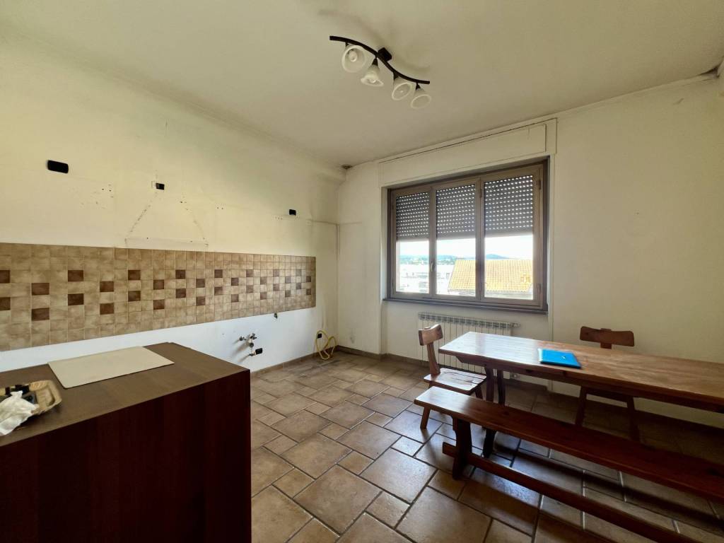 negozio in vendita a Varese in zona Centro Città