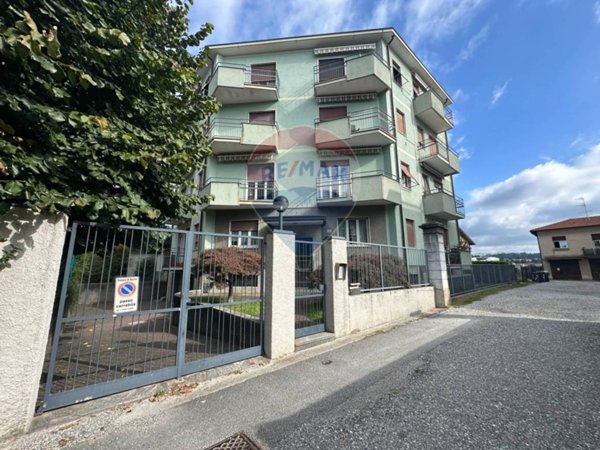 appartamento in vendita a Varese in zona Biumo