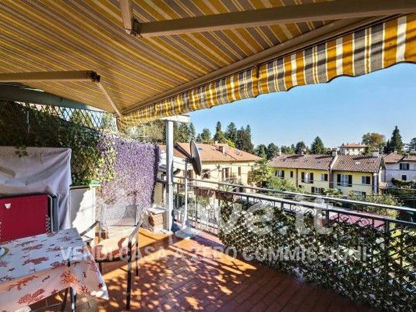 appartamento in vendita a Varese in zona Casbeno