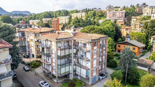 appartamento in vendita a Varese in zona Centro Città