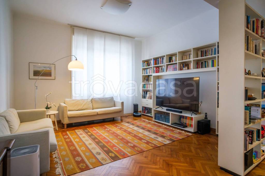 appartamento in vendita a Varese in zona Centro Città