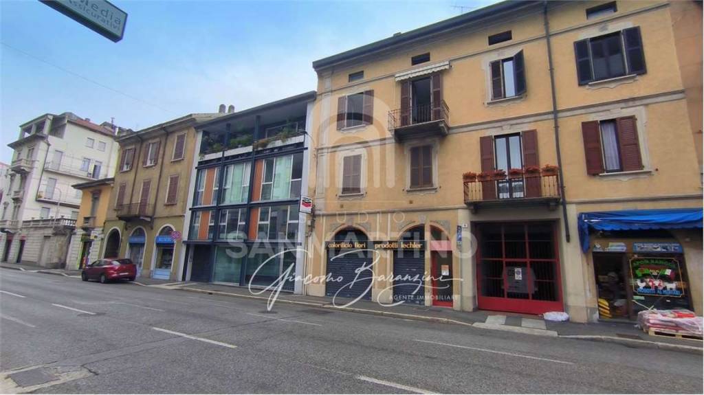 appartamento in vendita a Varese in zona Centro Città